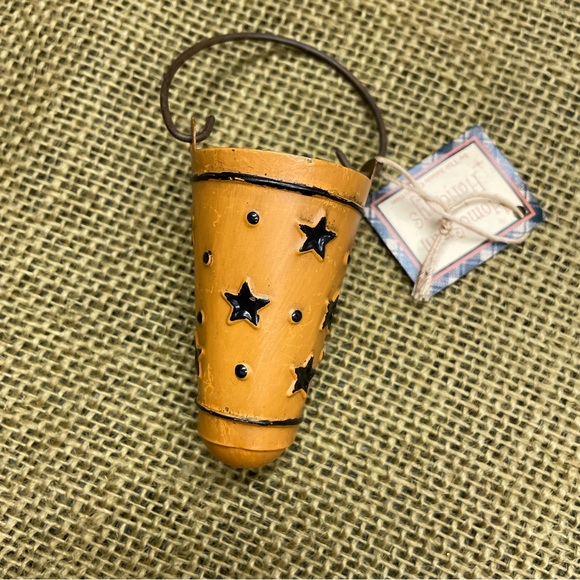 🎃 Halloween Party Favors, Set of 12, metal with handle, can hold treat. - Picture 5 of 10